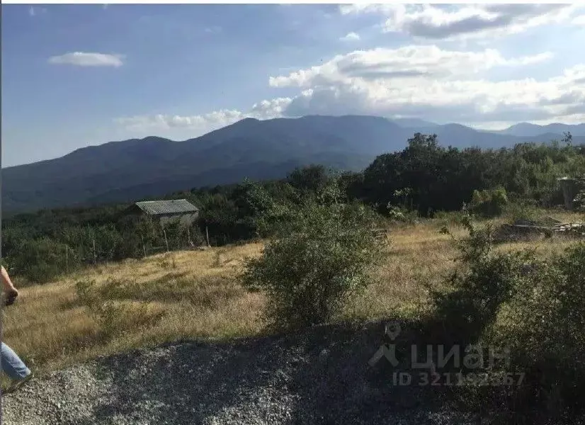 Участок в Крым, Алушта муниципальный округ, с. Верхняя Кутузовка  (8.0 ... - Фото 0