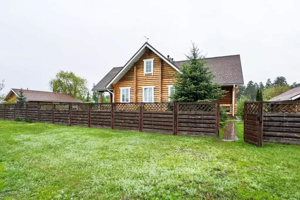 Дом в Ульяновская область, Чердаклинский район, Белоярское с/пос, с. ... - Фото 1