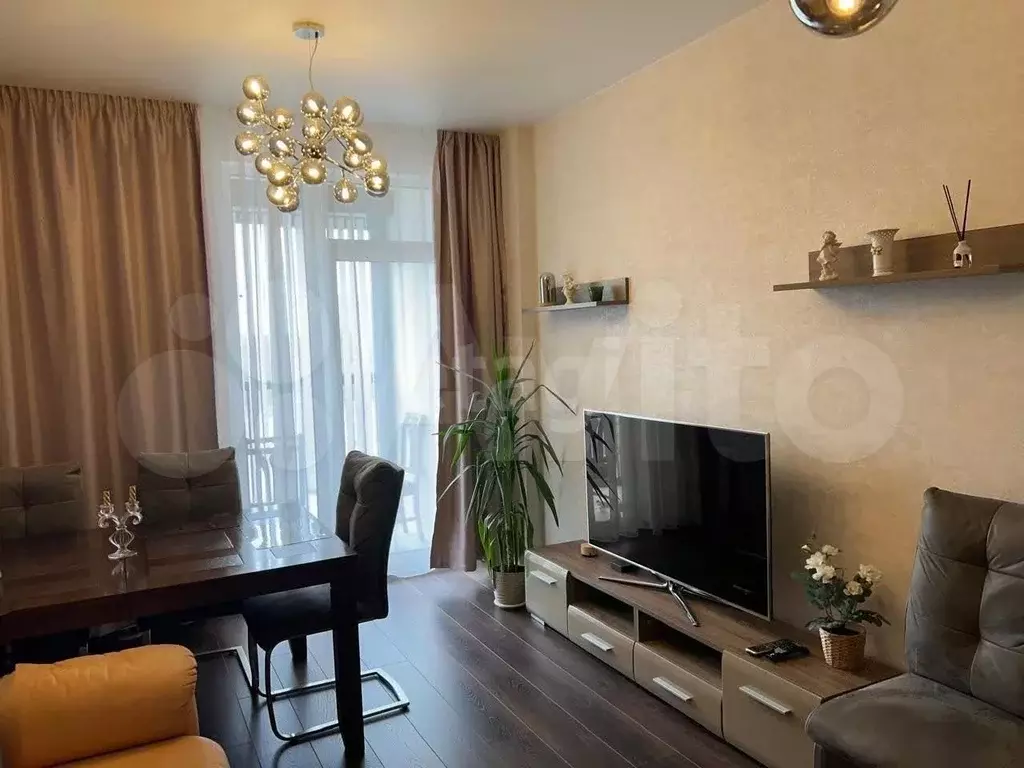 1-к. квартира, 42 м, 7/14 эт. - Фото 0