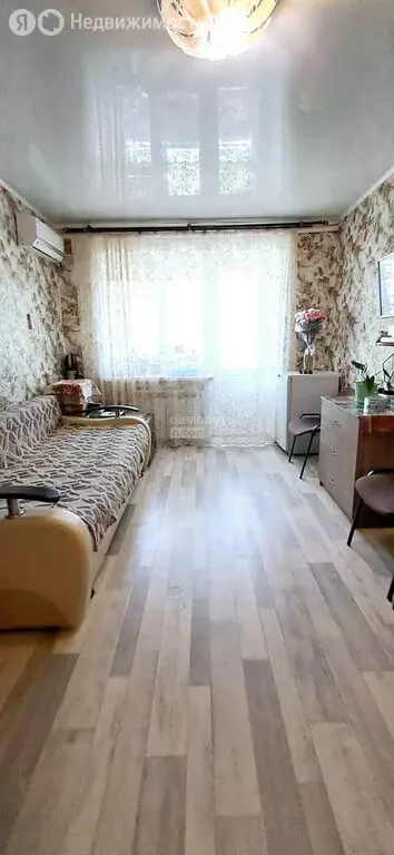 1-комнатная квартира: Астрахань, проспект Бумажников, 5 (29.9 м) - Фото 0