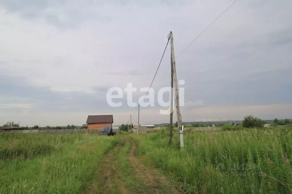 Участок в Красноярский край, Емельяново городское поселение, Нанжуль-3 ... - Фото 0