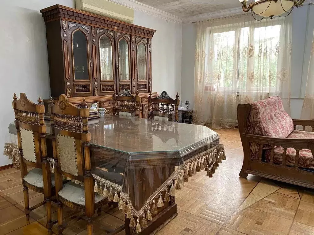 Дом в Ингушетия, Назрань  (395 м) - Фото 1