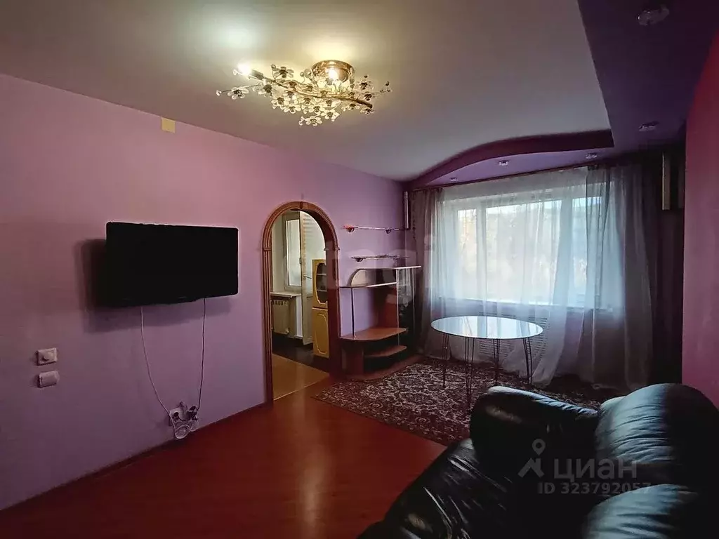 3-к кв. Ленинградская область, Кириши просп. Героев, 24 (67.7 м) - Фото 0