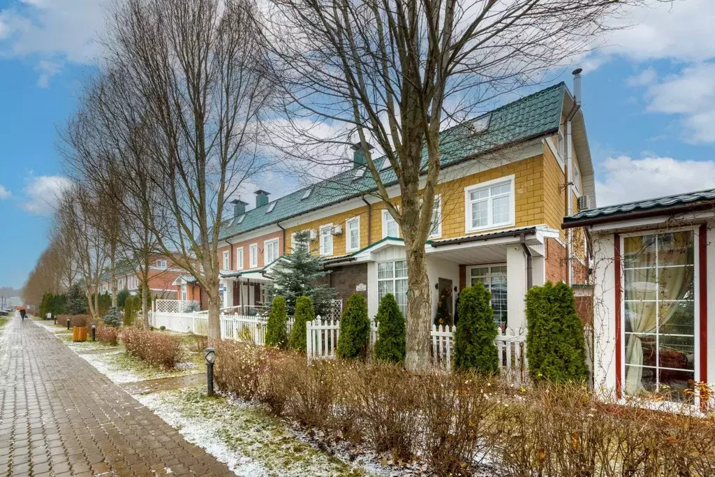 Таунхаус в Московская область, Дмитровский муниципальный округ, с. ... - Фото 1