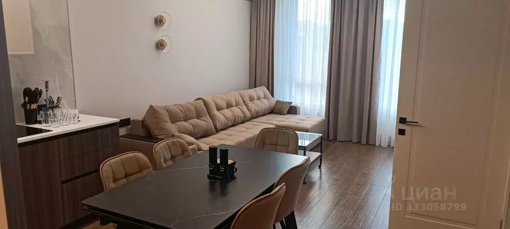 2-к кв. Крым, Симферополь ул. Воровского, 24А (63.7 м) - Фото 1