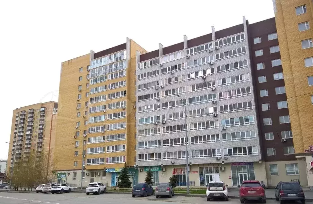3-комнатная квартира: Тюмень, улица Ю.-Р.Г. Эрвье, 16 (78 м) - Фото 1