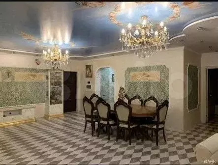5-к. квартира, 200 м, 3/3 эт. - Фото 1