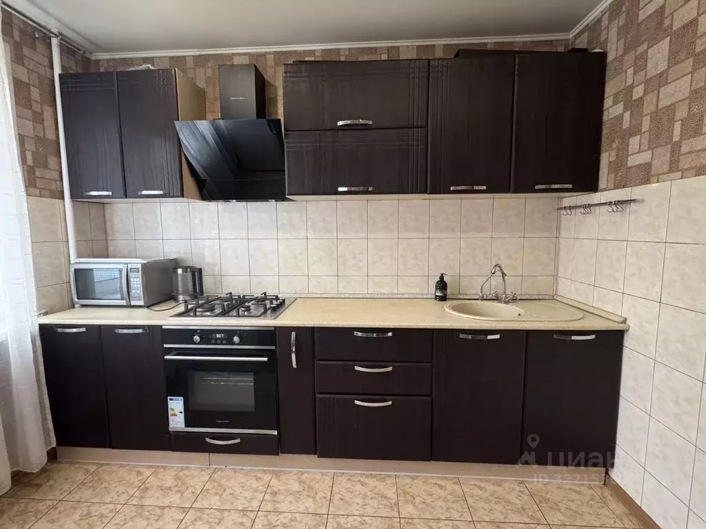 3-к кв. Татарстан, Казань ул. Адоратского, 27 (70.0 м) - Фото 0