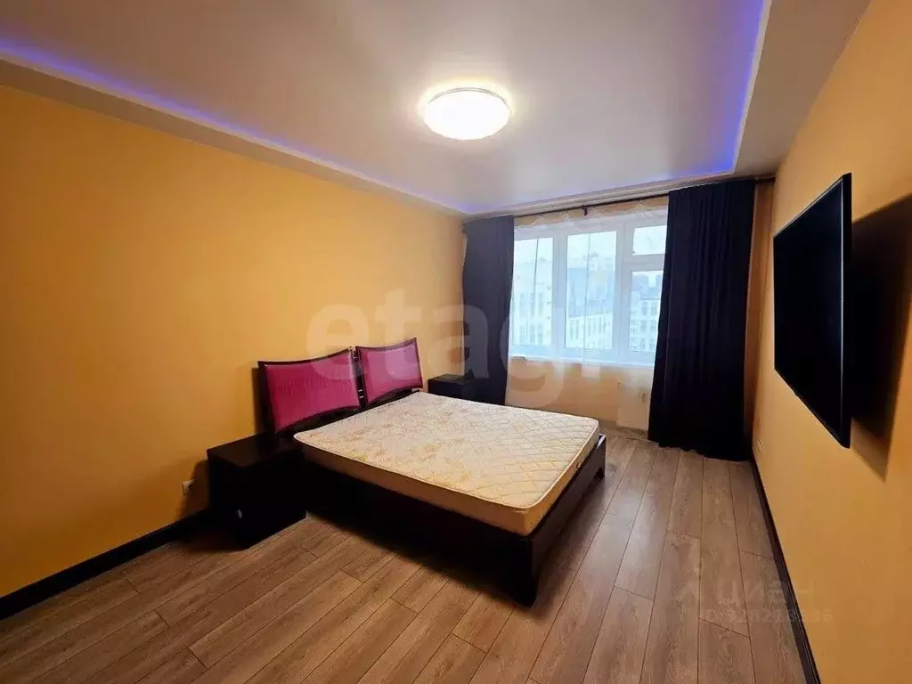 1-к кв. Тюменская область, Тюмень ул. Александра Протозанова, 12к1 ... - Фото 1