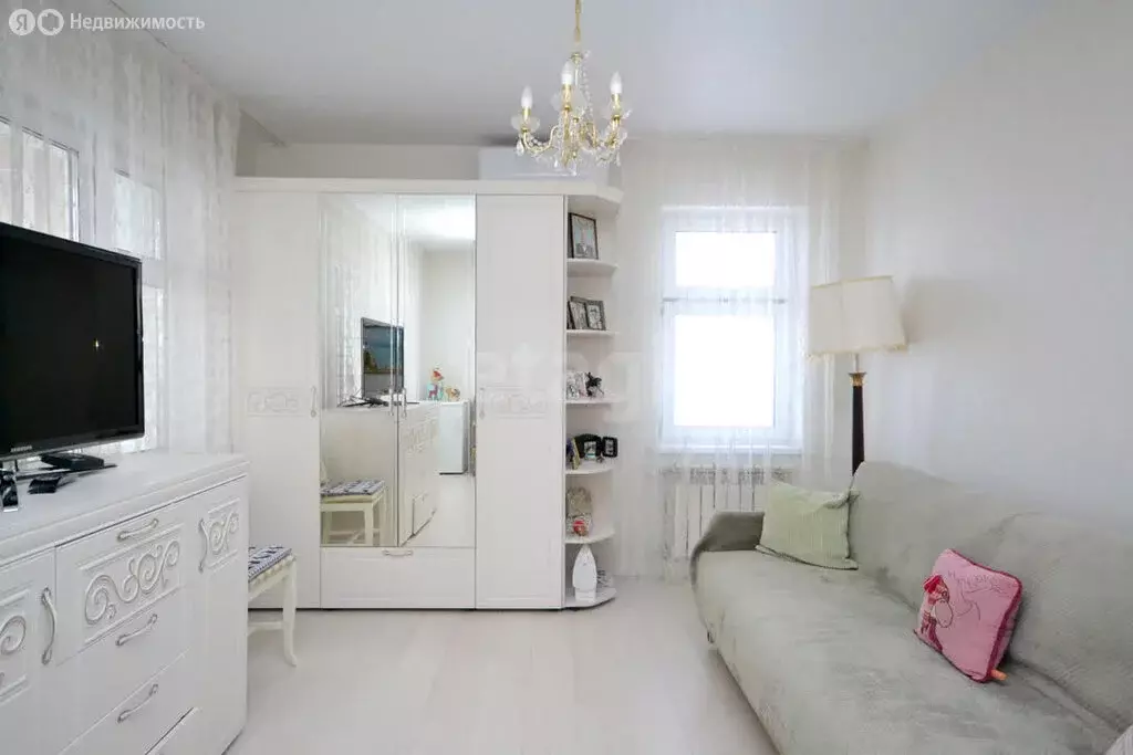 1-комнатная квартира: Якутск, улица Фёдора Попова, 2/3 (43.7 м) - Фото 2