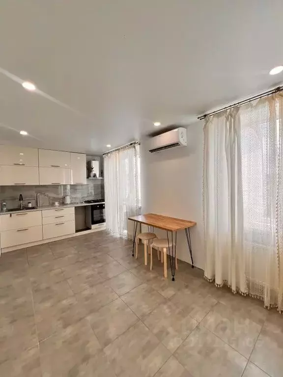 3-к кв. Крым, Белогорск ул. Нижнегорская, 97 (68.0 м) - Фото 2