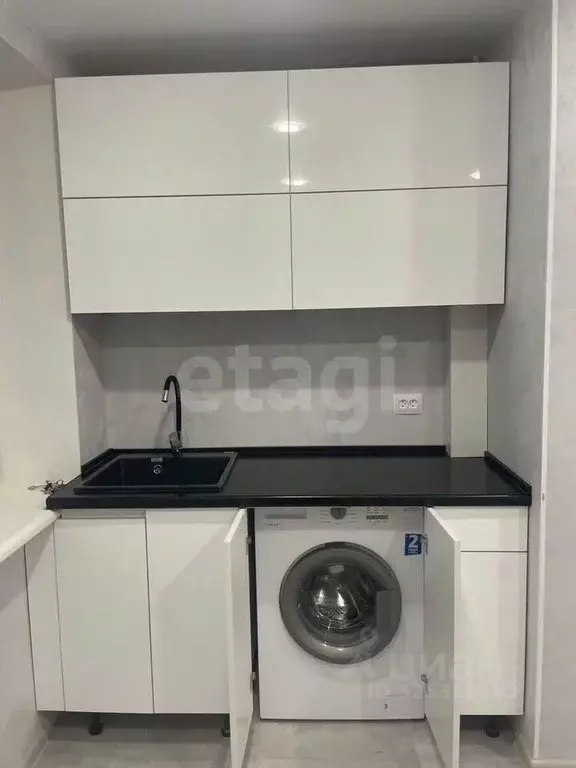 2-к кв. Крым, Симферополь ул. 1-й Конной армии (45.0 м) - Фото 1