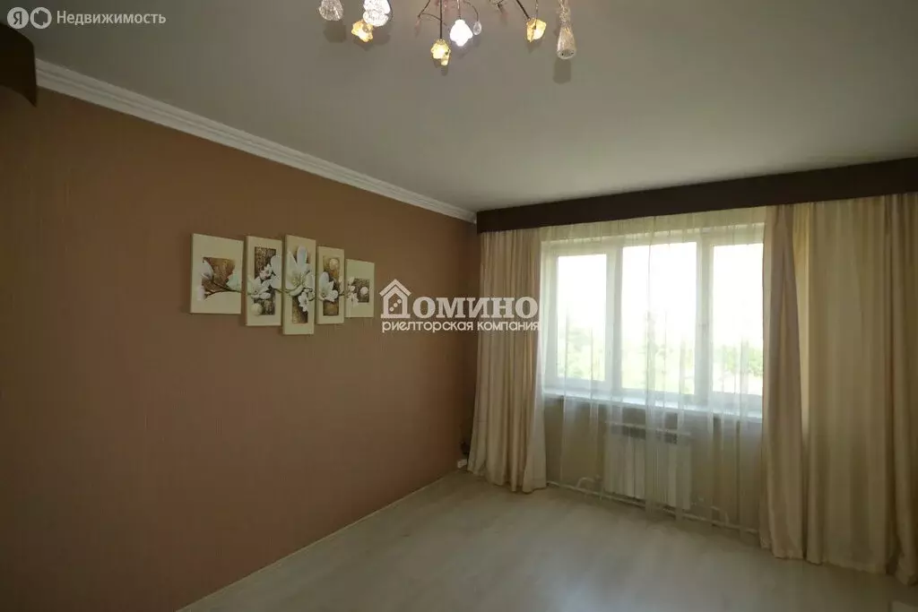 3-комнатная квартира: Тюмень, улица Монтажников, 16 (71.7 м) - Фото 1