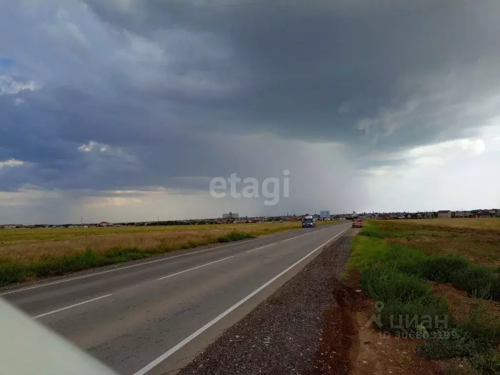 Участок в Крым, Сакский район, с. Суворовское ул. Суворовская, 1Б ... - Фото 1