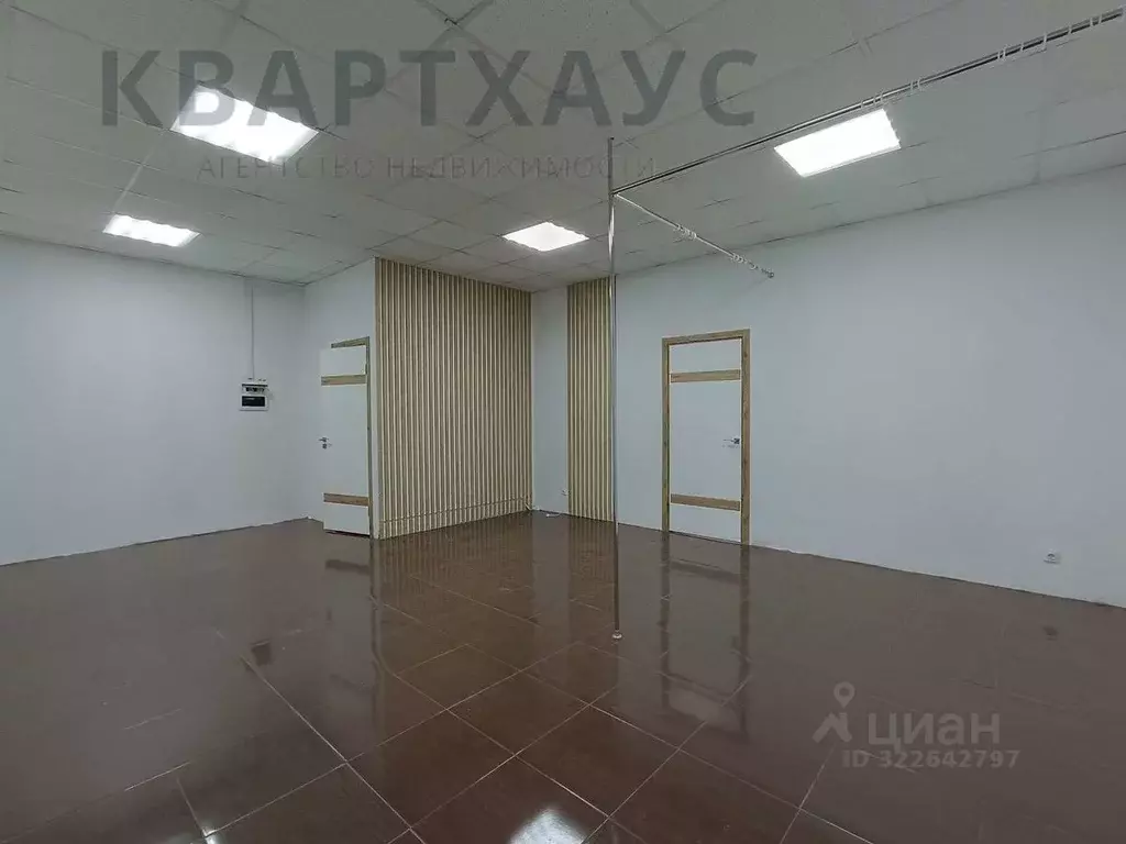 Помещение свободного назначения в Волгоградская область, Волжский ... - Фото 1