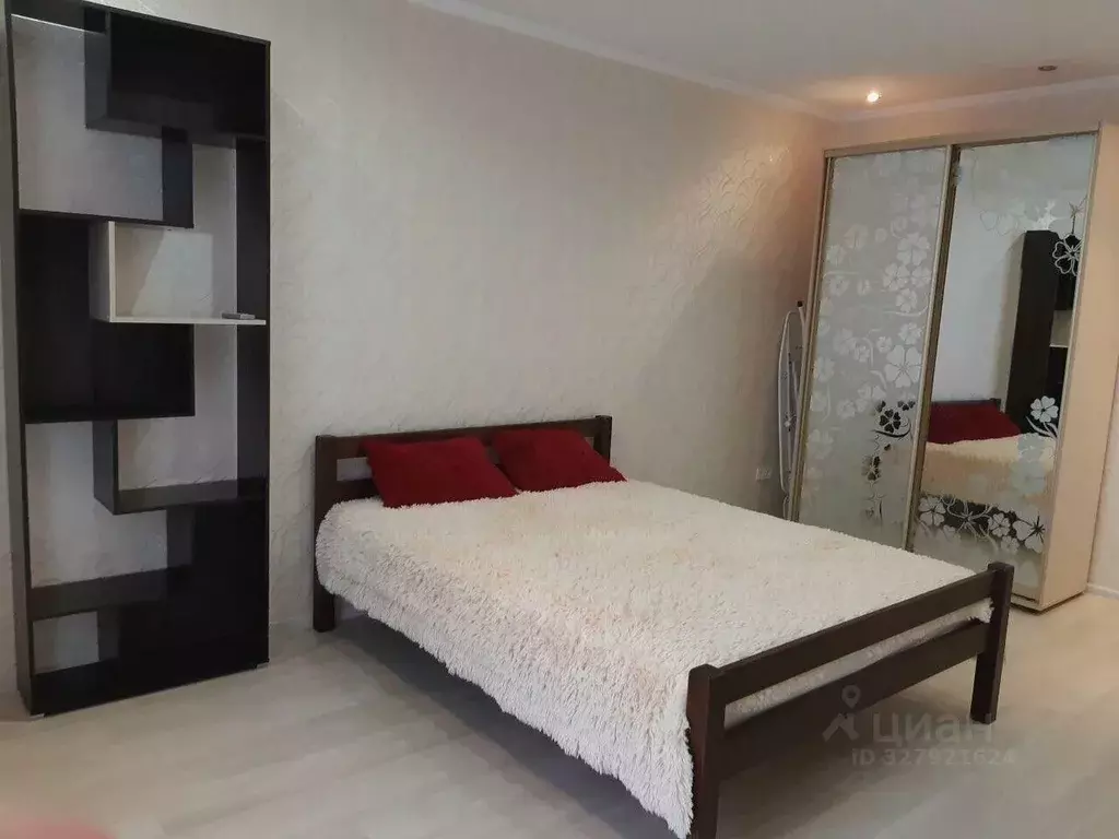 2-к кв. Севастополь ул. Колобова, 35/4 (86.0 м) - Фото 1