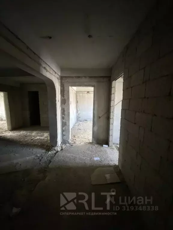 2-к кв. Дагестан, Каспийск ул. Зейнудина Батманова, 16 (92.0 м) - Фото 1