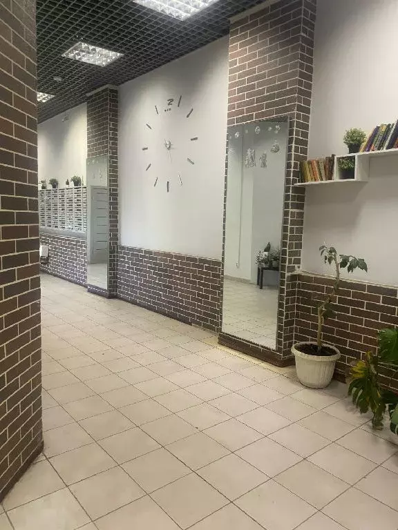 Продается 3-комнатная квартира - Фото 1