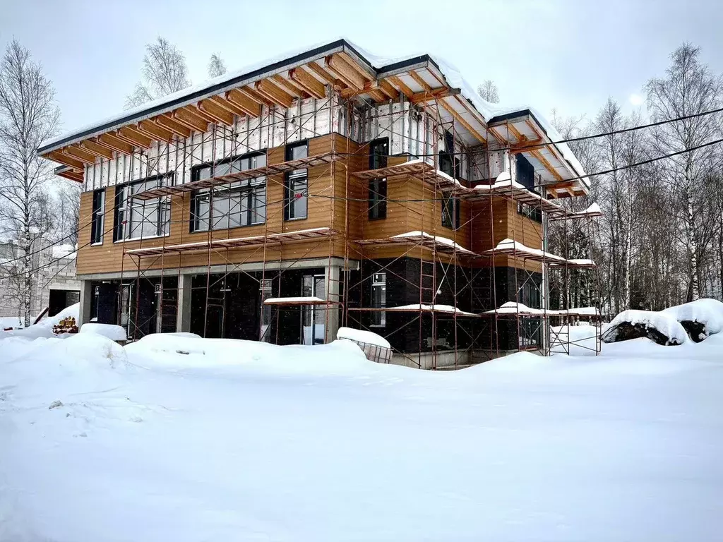 Дом в Московская область, Истра муниципальный округ, д. Холмы  (350 м) - Фото 1