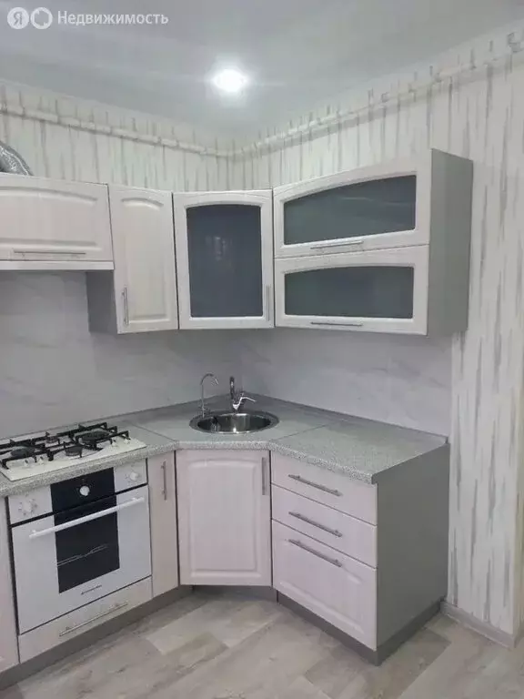 1-комнатная квартира: Энгельс, улица 148-й Черниговской Дивизии, 2 (38 ... - Фото 2