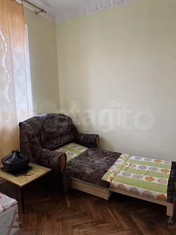 Комната 42 м в 3-к., 3/3 эт. - Фото 0