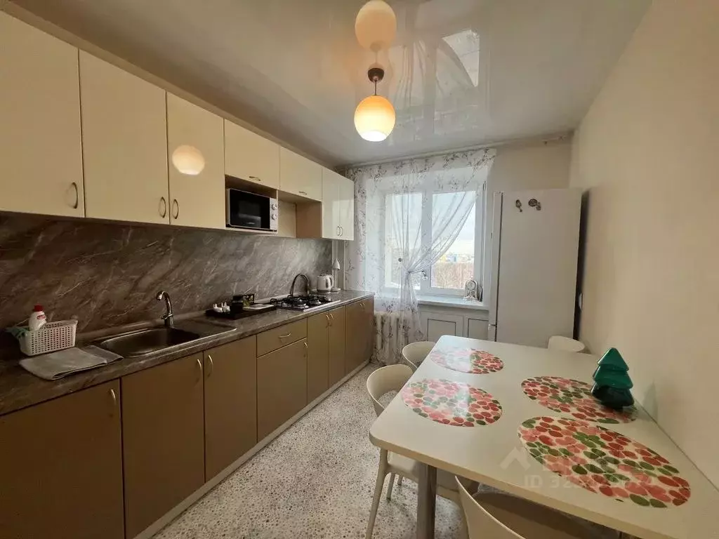 2-к кв. Кировская область, Киров ул. Владимирская, 129 (52.0 м) - Фото 1