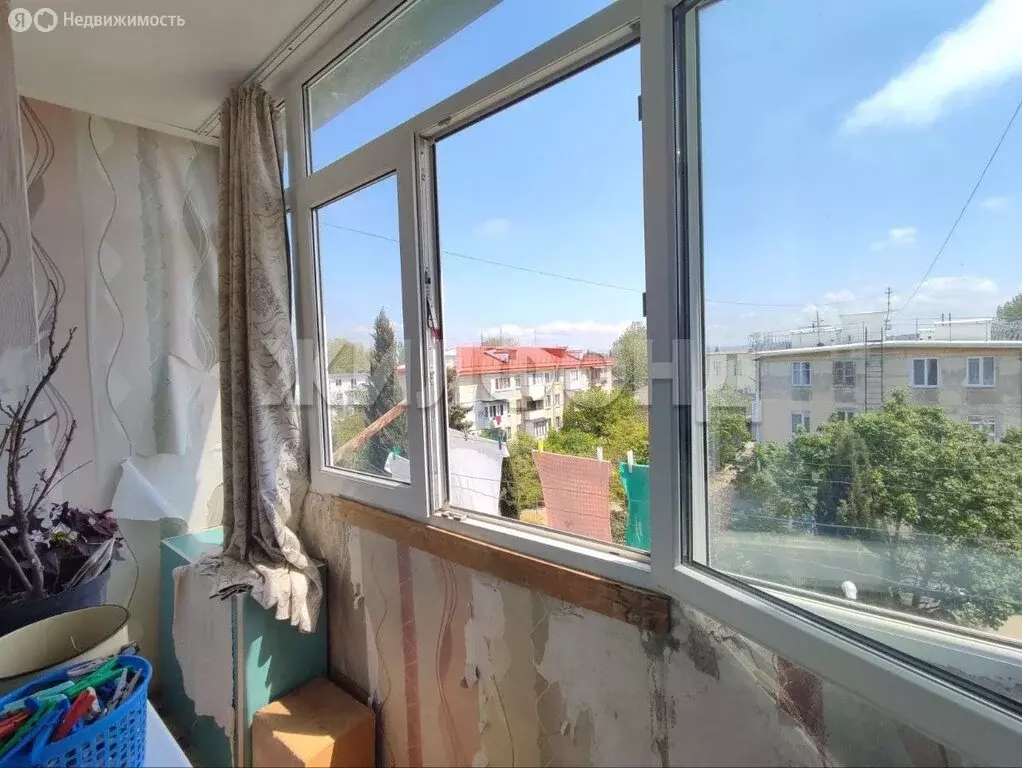 3-комнатная квартира: Севастополь, Харьковская улица, 33 (78.4 м) - Фото 0