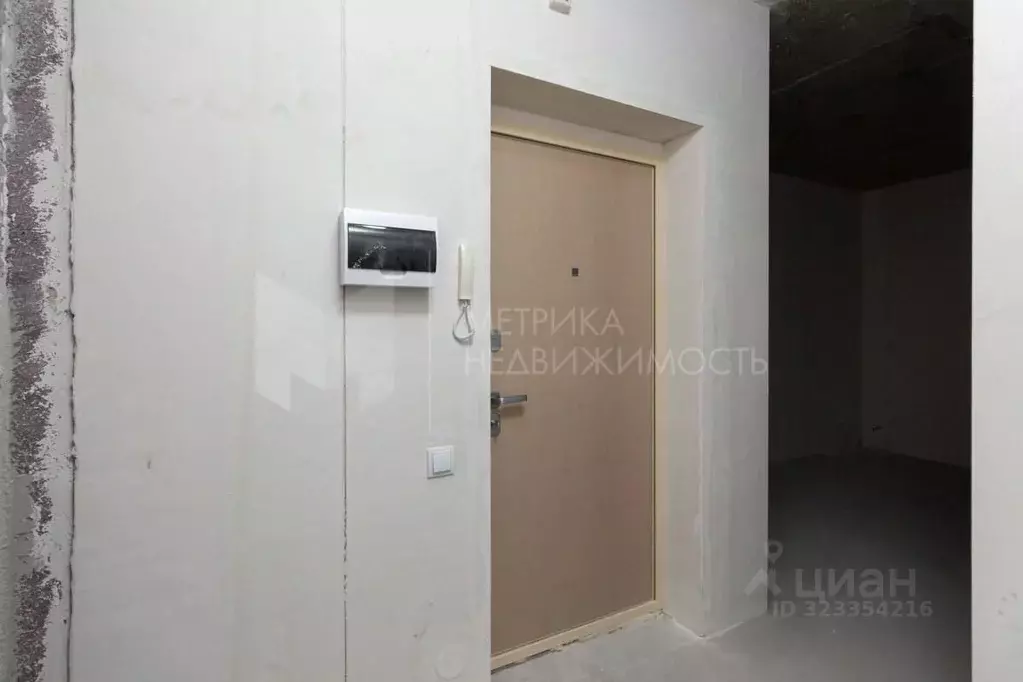 Студия Тюменская область, Тюмень ул. Краснооктябрьская, 10 (26.0 м) - Фото 1