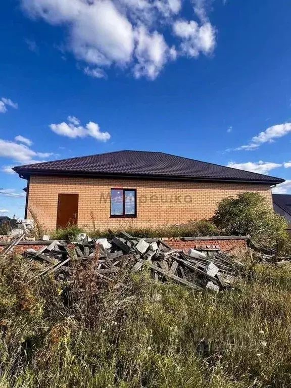 Дом в Белгородская область, Белгородский район, с. Стрелецкое ул. ... - Фото 1