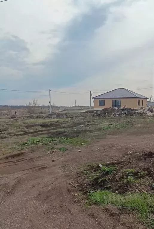 Участок в Оренбургская область, Оренбургский район, пос. Соловьевка  ... - Фото 1