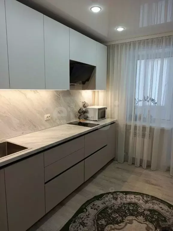 2-к кв. Белгородская область, Старый Оскол Молодогвардеец мкр, 1А ... - Фото 1