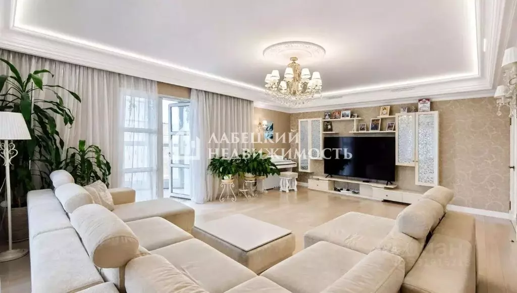3-к кв. Санкт-Петербург Варшавская ул., 23к2 (131.7 м) - Фото 1