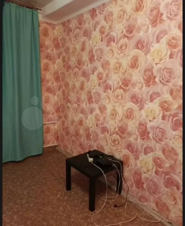 Комната 18 м в 3-к., 2/2 эт. - Фото 1
