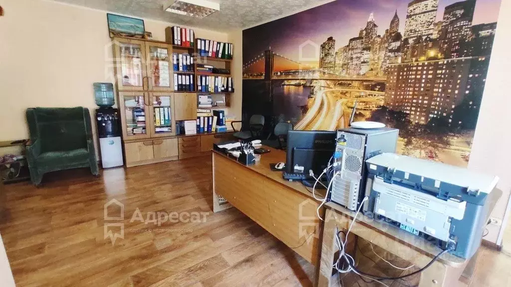 Офис в Волгоградская область, Волжский ул. 7-я Автодорога, 30 (42 м) - Фото 2