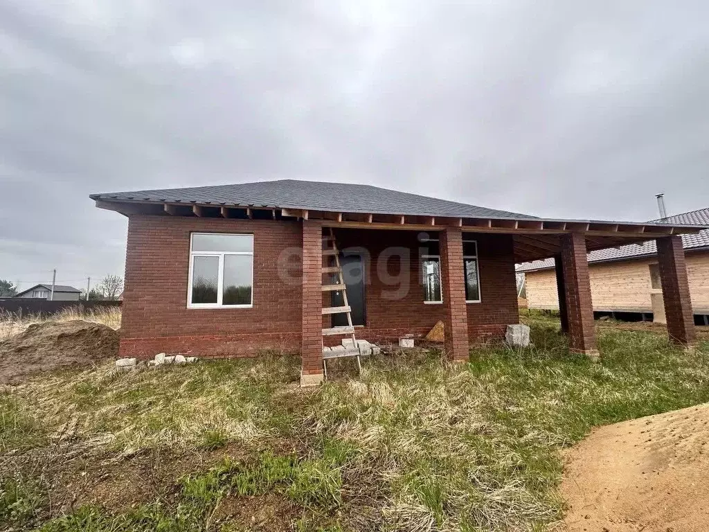 Дом в Ярославская область, Некрасовское рп  (100 м) - Фото 1