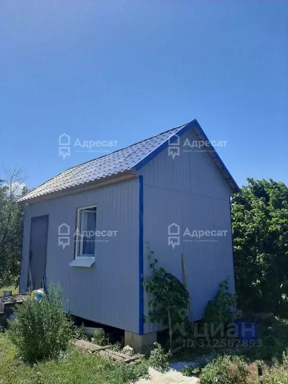 Дом в Волгоградская область, Светлоярский район, Большечапурниковское ... - Фото 1