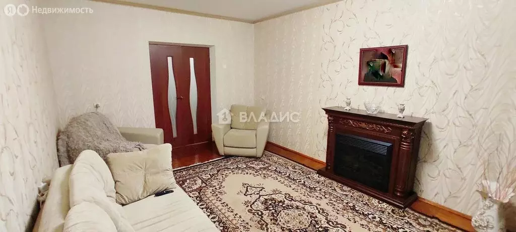 3-комнатная квартира: Ейск, улица Горького, 25/2 (93.3 м) - Фото 1