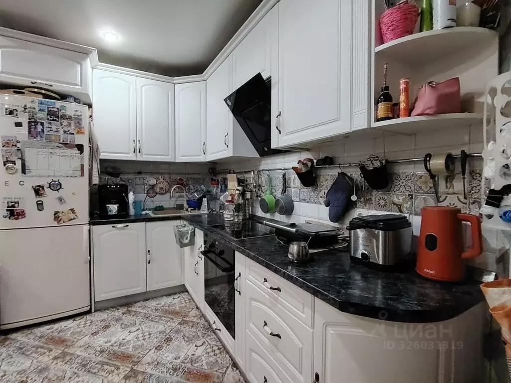 3-к кв. Санкт-Петербург пос. Шушары, просп. Новгородский, 10 (84.5 м) - Фото 1