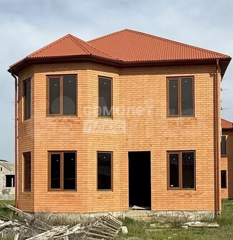 Дом 180 м на участке 2,5 сот. - Фото 0