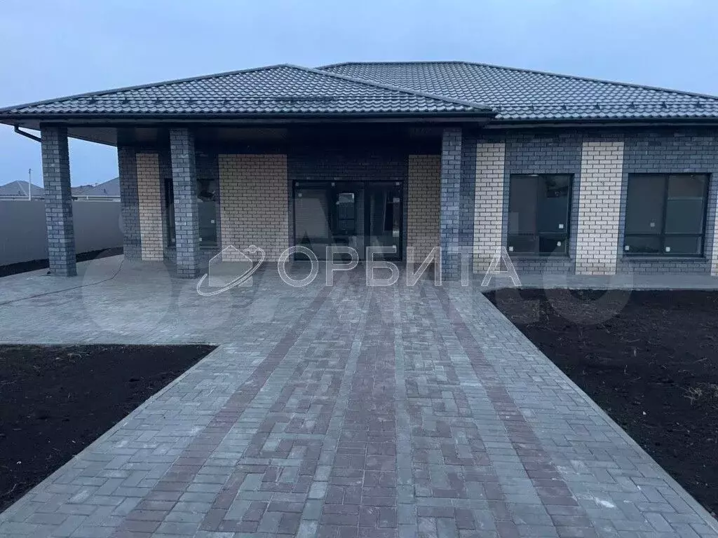 Дом 200 м на участке 9 сот. - Фото 0