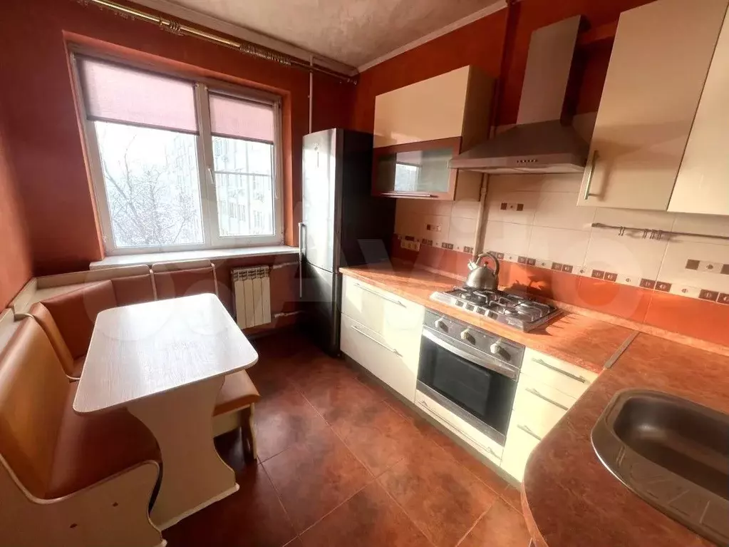 2-к. квартира, 55 м, 6/9 эт. - Фото 0