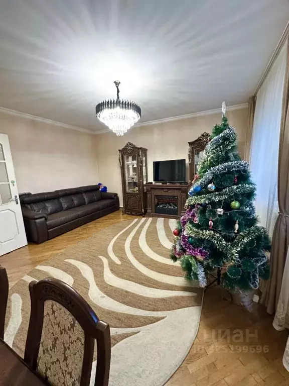 Дом в Ставропольский край, Ставрополь Октябрьская ул., 102 (250 м) - Фото 2