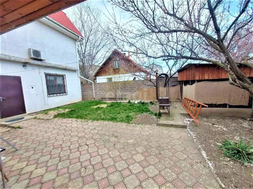 6-к кв. Крым, Симферополь ул. Трубаченко (250.0 м) - Фото 1