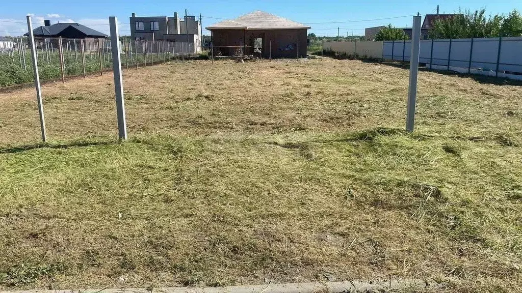 Участок в Ростовская область, Азовский район, Поселок Красный сад, ... - Фото 1