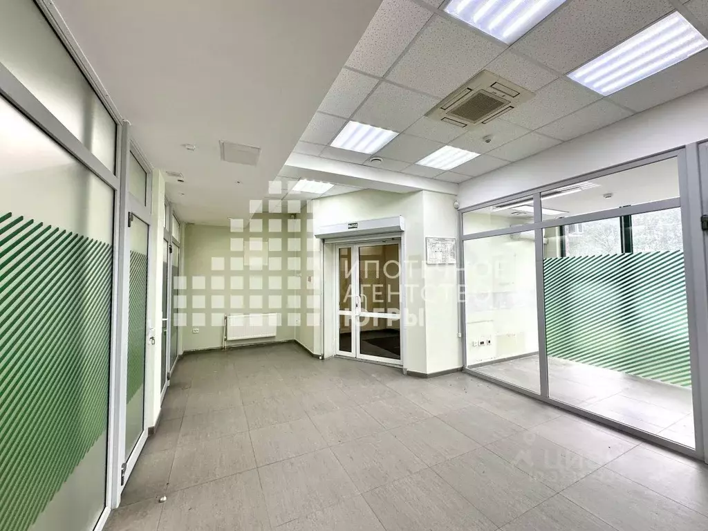 Офис в Ханты-Мансийский АО, Ханты-Мансийск ул. Энгельса, 3 (195 м) - Фото 2