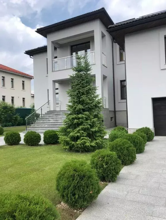 Коттедж в Московская область, Красногорск городской округ, с. ... - Фото 1