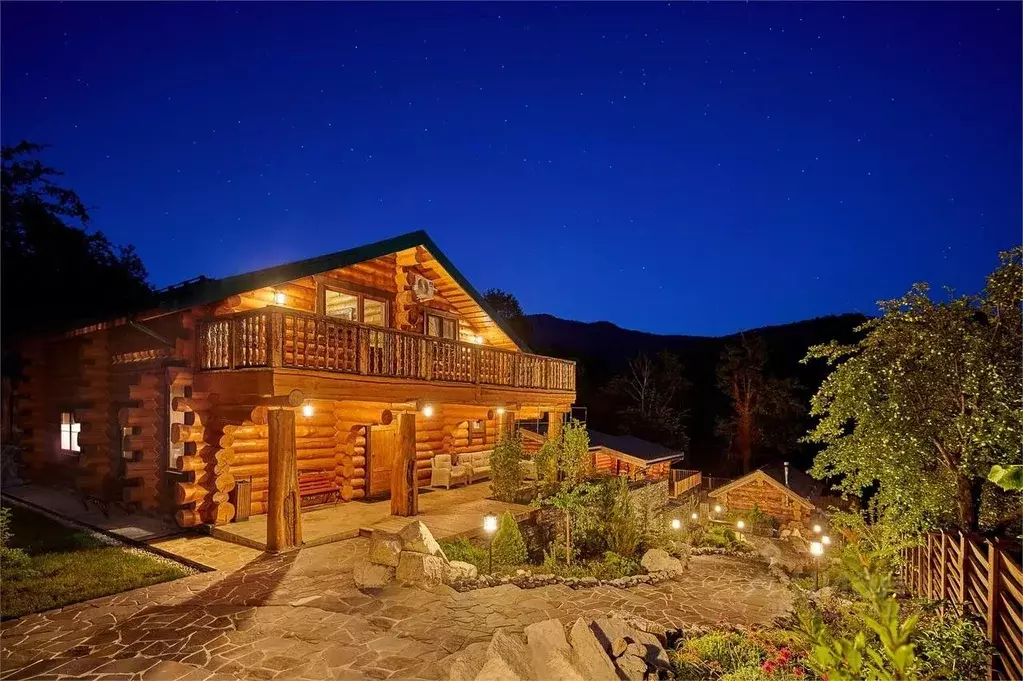 Дом в Краснодарский край, Сочи Красная Поляна пгт,  (220 м) - Фото 2