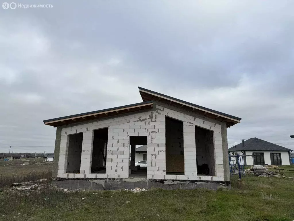 Дом в Симферопольский район, село Урожайное (113 м) - Фото 1