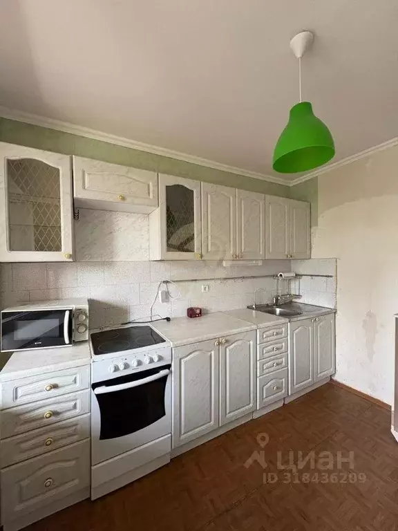 3-к кв. Белгородская область, Старый Оскол Дубрава мкр, 2 кв-л, 4 ... - Фото 0