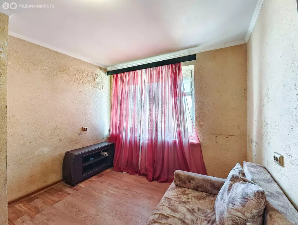 1-комнатная квартира: Тюмень, улица Ватутина, 10 (20 м) - Фото 1